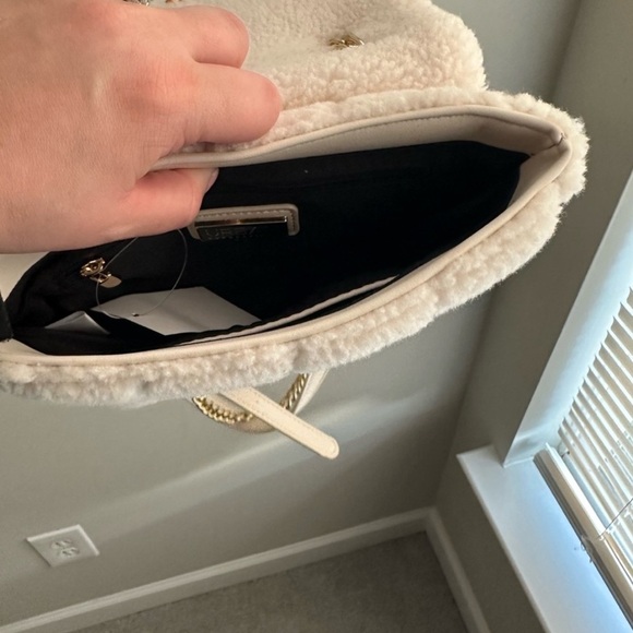 Cream Sherpa Shoulder/crossbody Bag - Picture 4 of 4